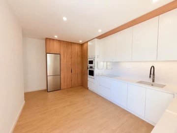 Apartamento T3 para Venda em Lagos (São Sebastião e Santa Maria)