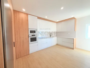 Apartamento T3 para Venda em Lagos (São Sebastião e Santa Maria)