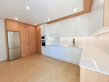 Apartamento T3 para Venda em Lagos (São Sebastião e Santa Maria)