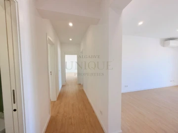 Apartamento T3 para Venda em Lagos (São Sebastião e Santa Maria)