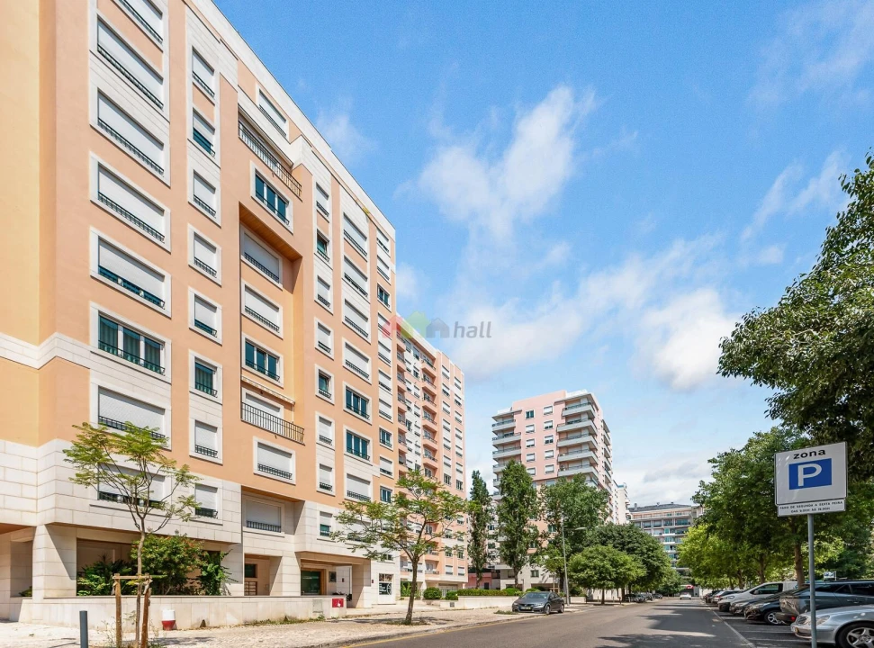 Apartamento T2 para Venda em Lumiar Foto 1