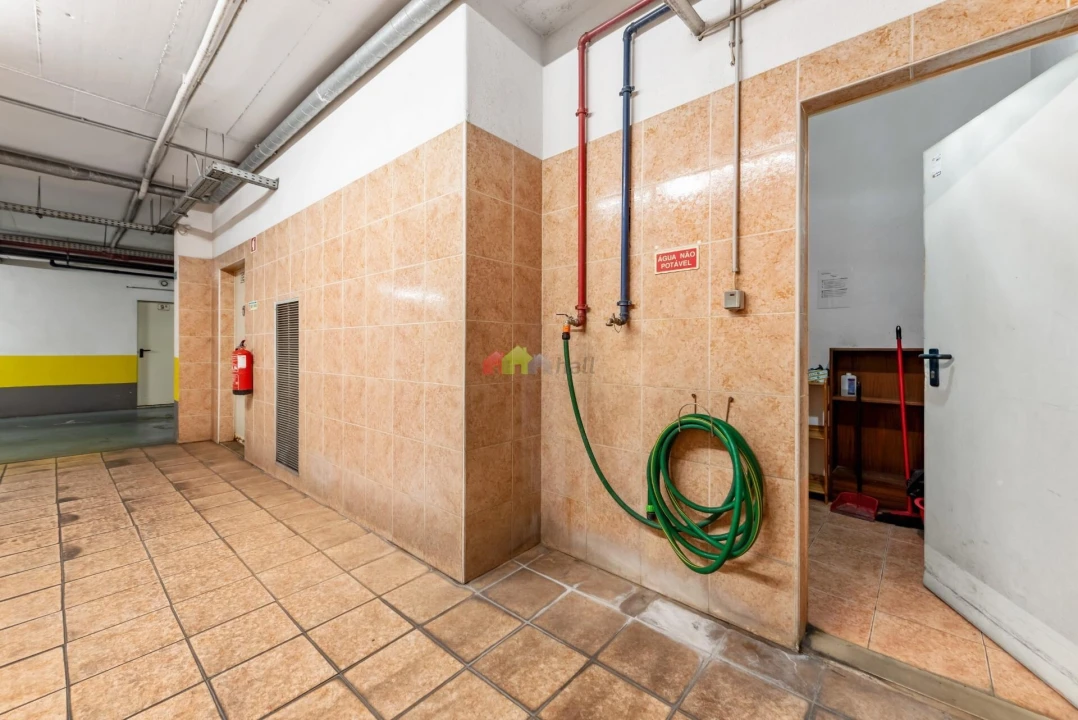 Apartamento T2 para Venda em Lumiar Foto 19