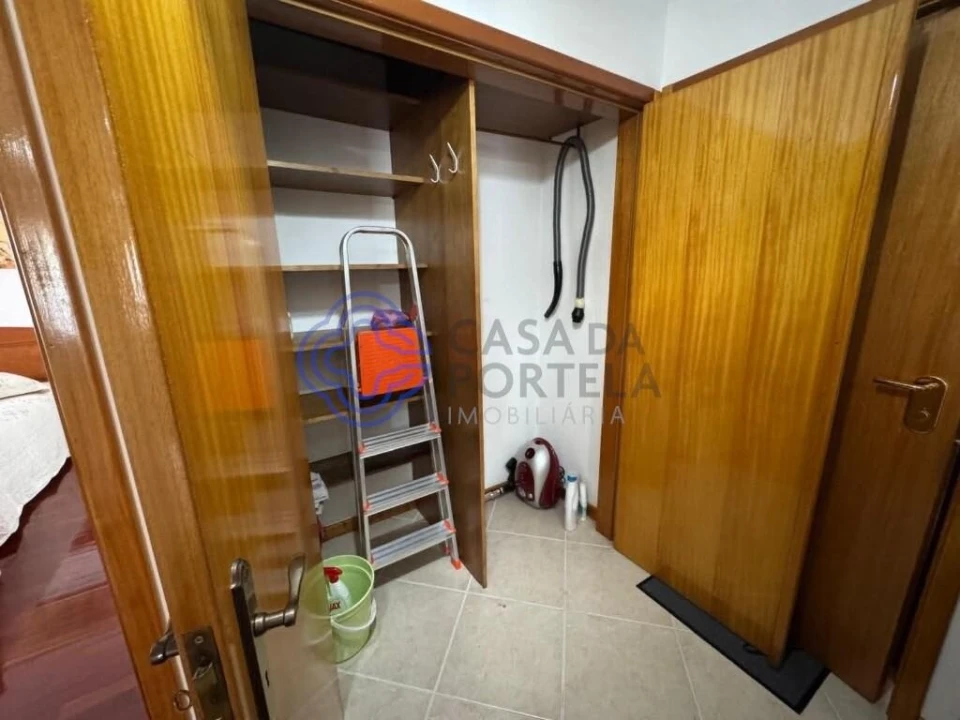 Apartamento T2 para Venda em Fajões Foto 6