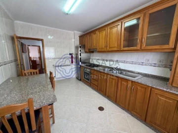 Apartamento T2 para Venda em Fajões
