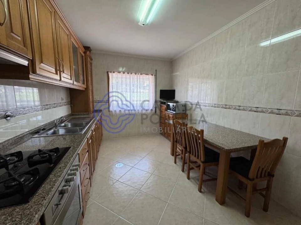 Apartamento T2 para Venda em Fajões Foto 2