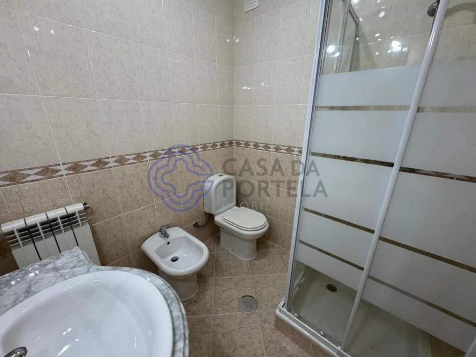 Apartamento T2 para Venda em Fajões Foto 8