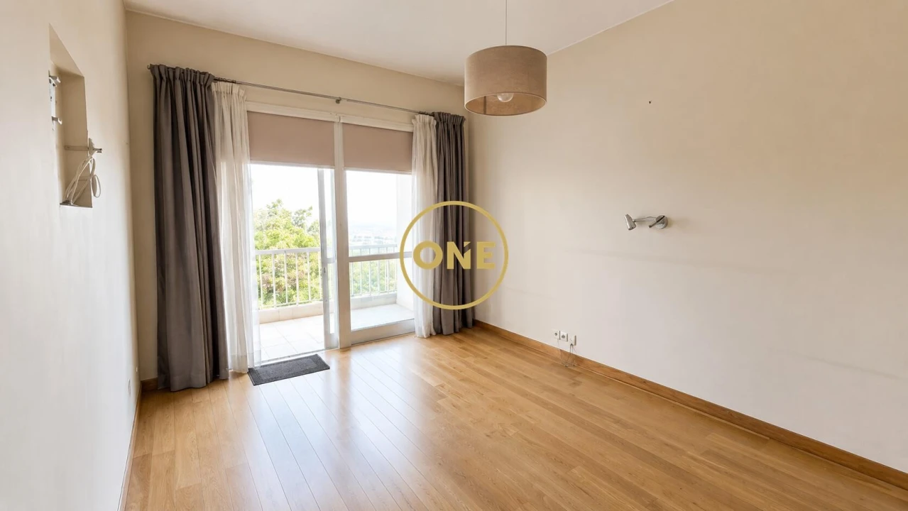 Apartamento T4 para Venda em Campanhã Foto 4