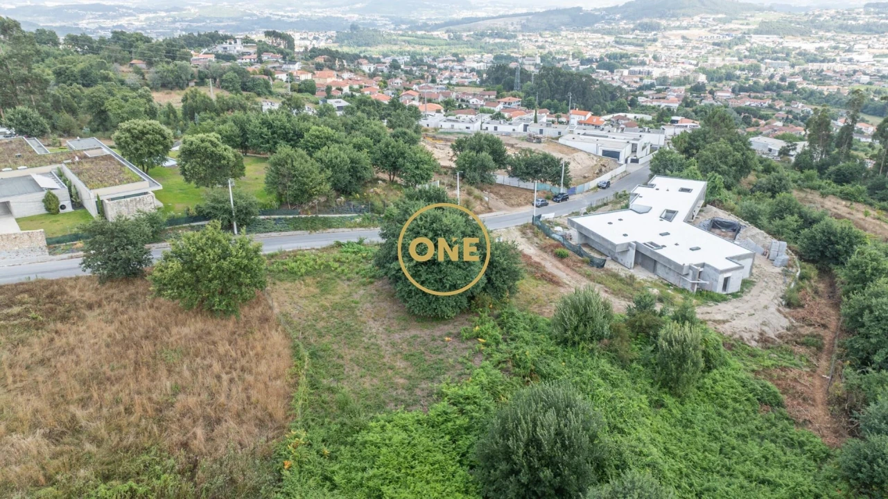 Terreno para Venda em Joane Foto 2