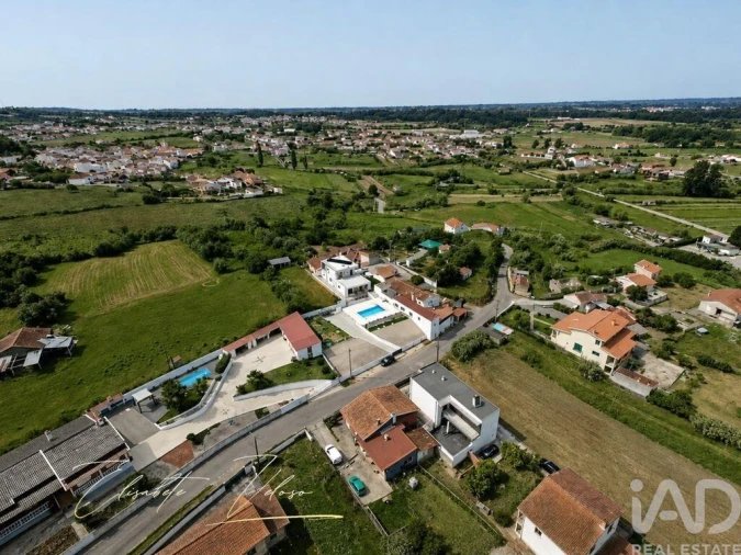 Moradia T3 para Venda em Maiorca Foto 35