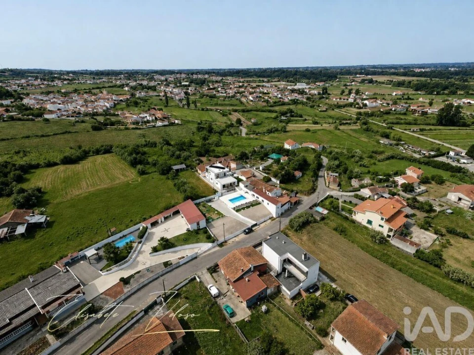Moradia T3 para Venda em Maiorca Foto 35