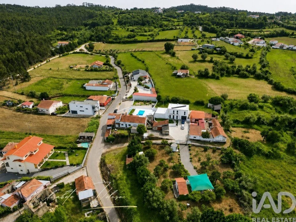 Moradia T3 para Venda em Maiorca Foto 37