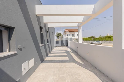 Moradia T4 para Venda em Fernao Ferro