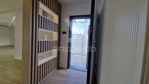Moradia T3 para Venda em Fernao Ferro