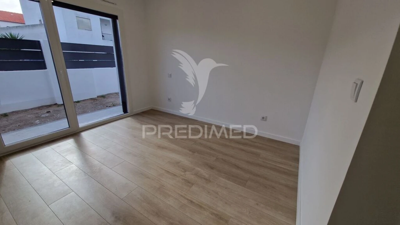 Moradia T3 para Venda em Fernao Ferro Foto 12