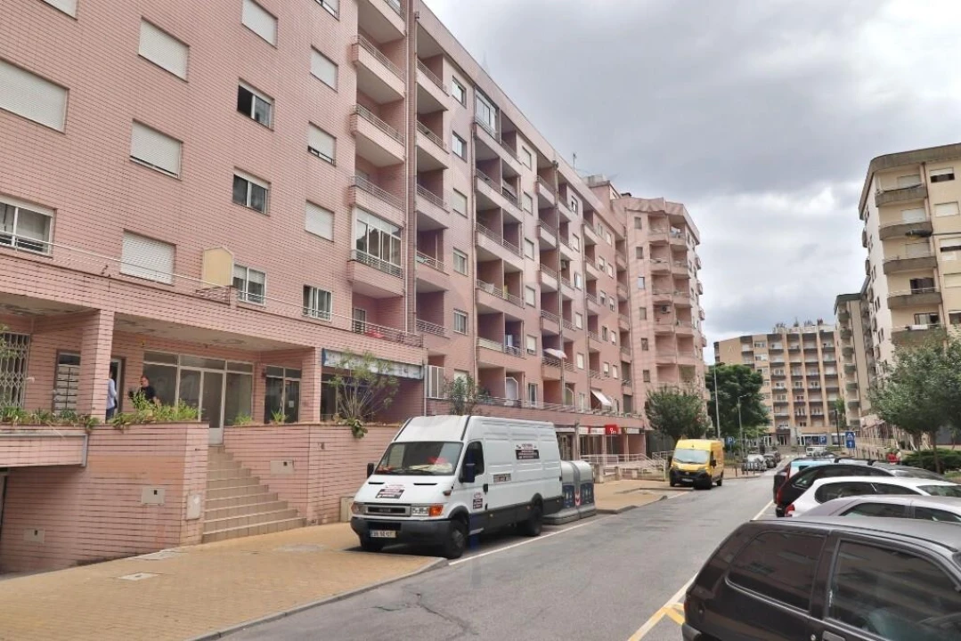 Apartamento T1 para Venda em São Vitor (Braga) Foto 12