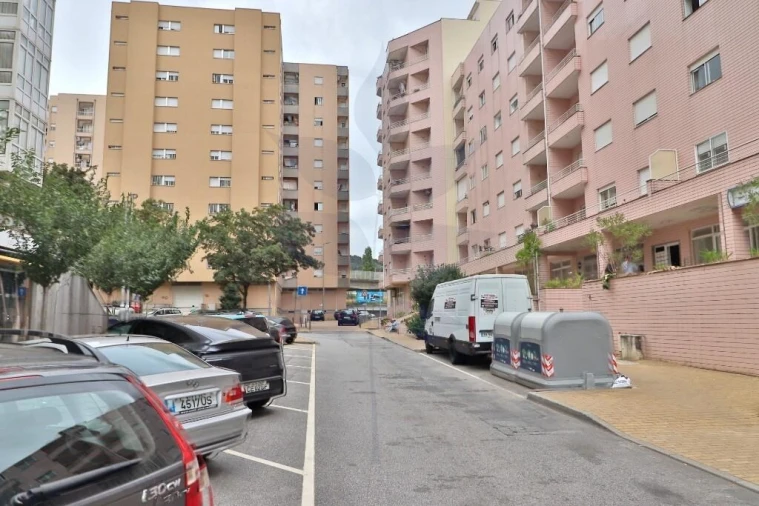 Apartamento T1 para Venda em São Vitor (Braga) Foto 13