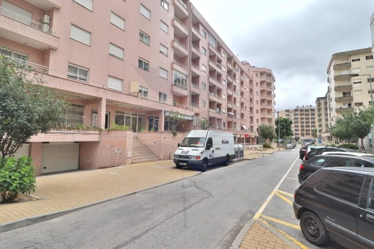 Apartamento T1 para Venda em São Vitor (Braga) Foto 31