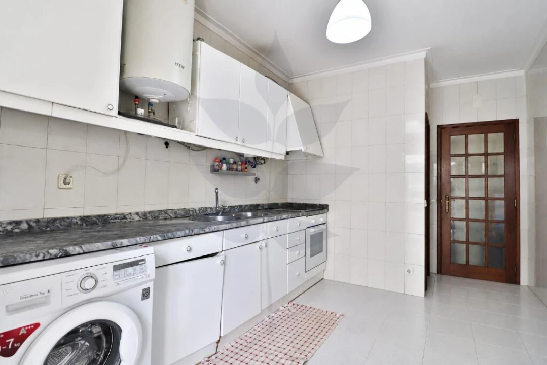 Apartamento T1 para Venda em São Vitor (Braga) Foto 5