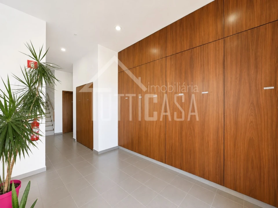 Apartamento T3 para Venda em Venda do Pinheiro e Santo Estêvão das Galés Foto 30