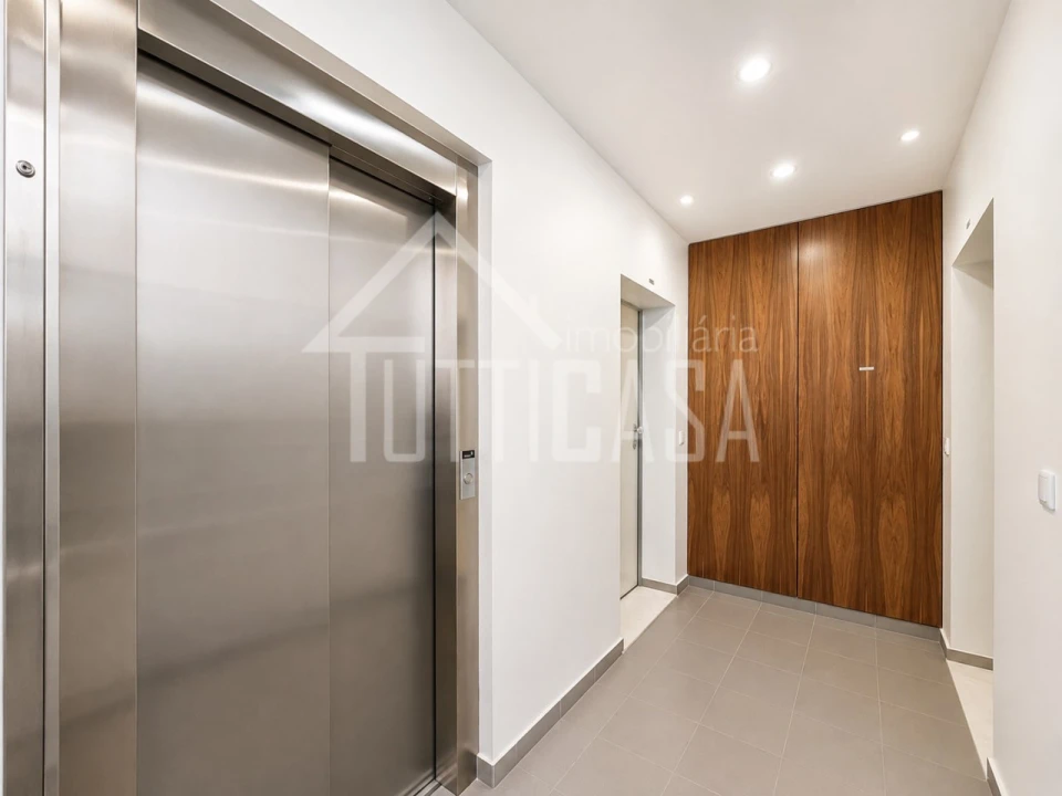 Apartamento T3 para Venda em Venda do Pinheiro e Santo Estêvão das Galés Foto 28