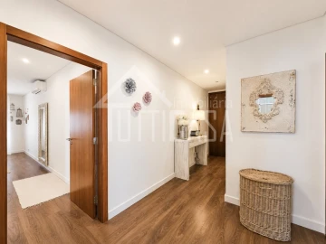 Apartamento T3 para Venda em Venda do Pinheiro e Santo Estêvão das Galés