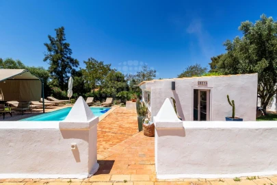 Quinta T4 para Venda em Estômbar e Parchal