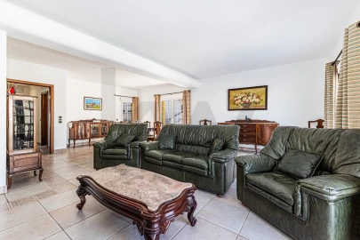 Apartamento T3 para Arrendamento em Alcantarilha e Pêra