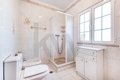 Apartamento T3 para Arrendamento em Alcantarilha e Pêra