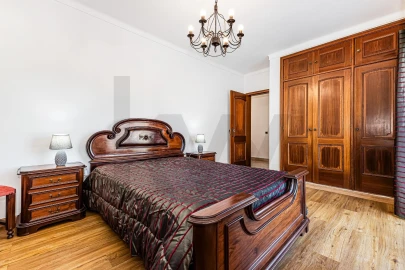 Apartamento T3 para Arrendamento em Alcantarilha e Pêra