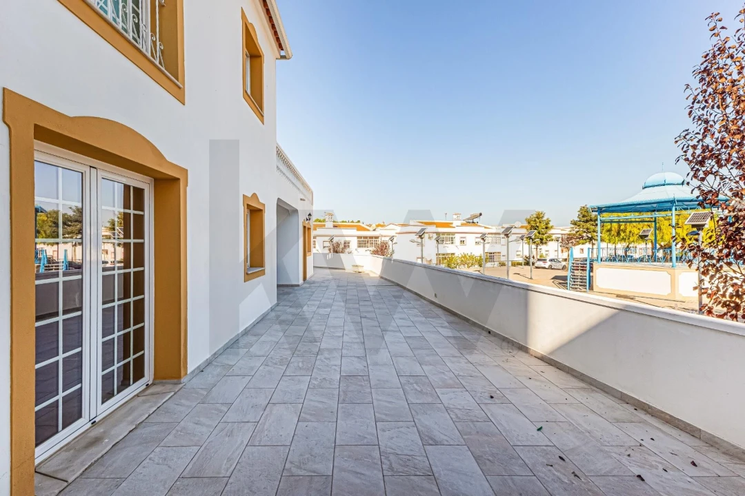 Apartamento T3 para Arrendamento em Alcantarilha e Pêra Foto 22