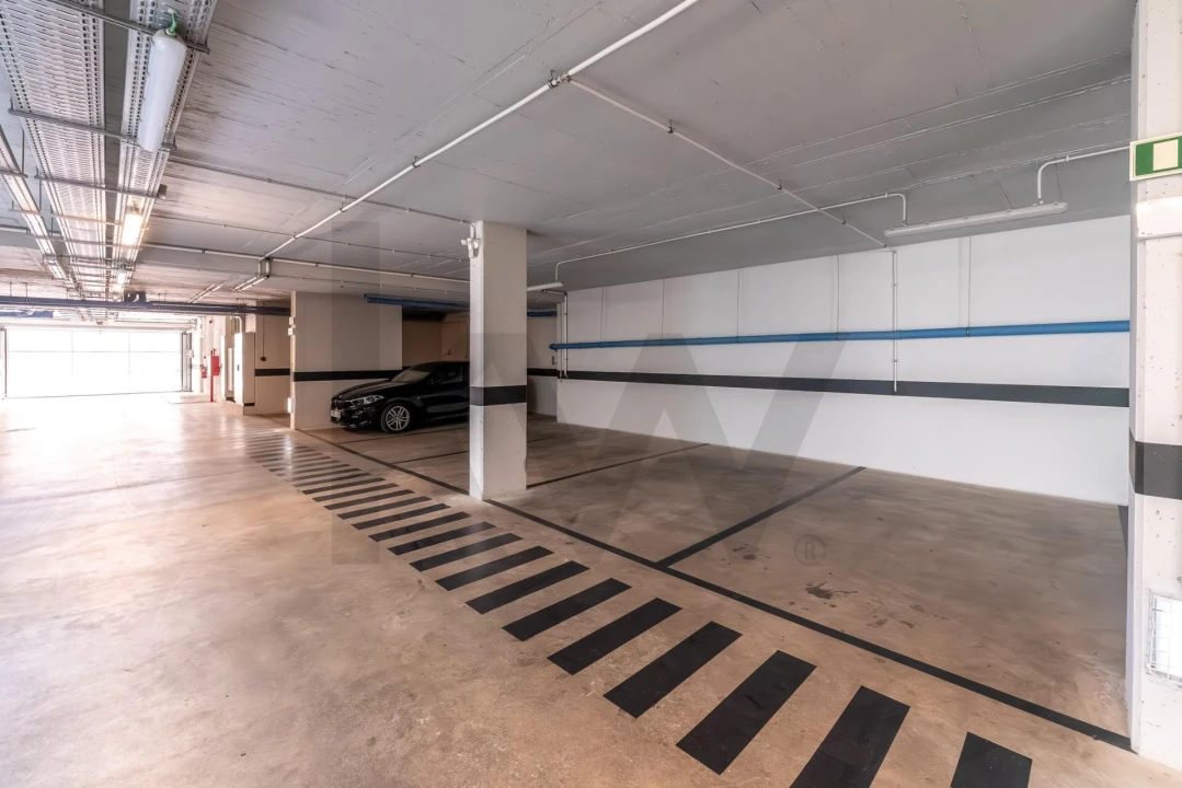 Apartamento T3 para Venda em Santo António Foto 52