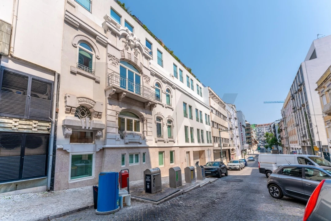 Apartamento T3 para Venda em Santo António Foto 2