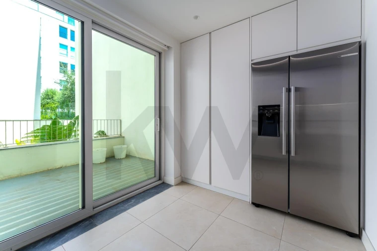 Apartamento T3 para Venda em Santo António Foto 15