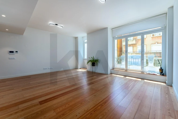 Apartamento T3 para Venda em Santo António Foto 10
