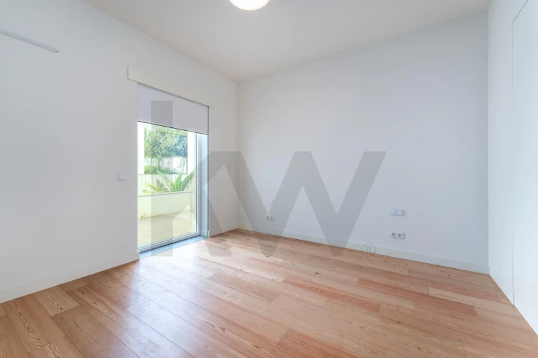 Apartamento T3 para Venda em Santo António Foto 24