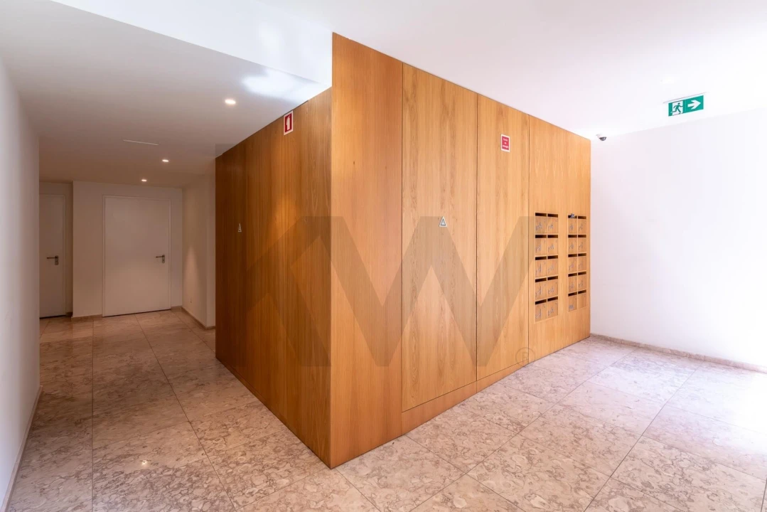 Apartamento T3 para Venda em Santo António Foto 3