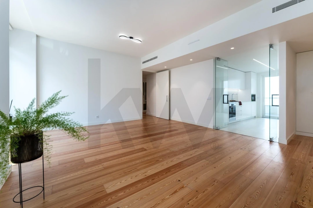 Apartamento T3 para Venda em Santo António Foto 9