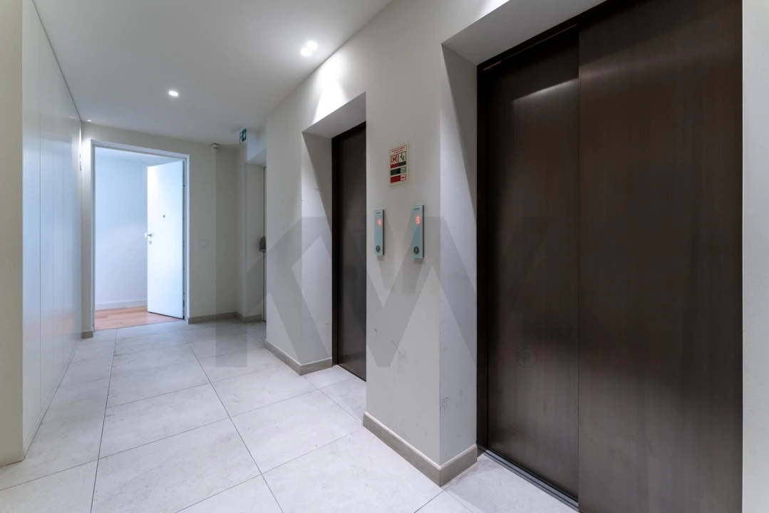 Apartamento T3 para Venda em Santo António Foto 4