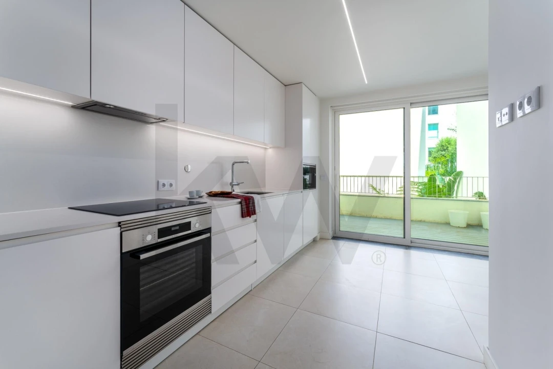 Apartamento T3 para Venda em Santo António Foto 13