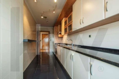 Apartamento T3 para Venda em Marvila