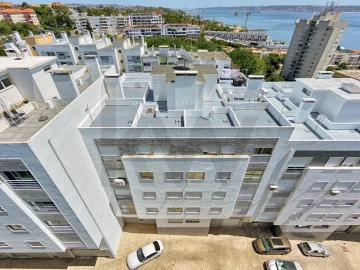 Apartamento T3 para Venda em Oeiras e São Julião da Barra, Paço de Arcos e Caxias