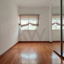 Apartamento T3 para Venda em Oeiras e São Julião da Barra, Paço de Arcos e Caxias