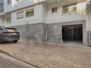 Apartamento T3 para Venda em Oeiras e São Julião da Barra, Paço de Arcos e Caxias