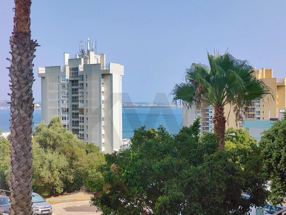 Apartamento T3 para Venda em Oeiras e São Julião da Barra, Paço de Arcos e Caxias Foto 1