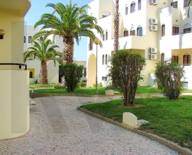 Apartamento T1 para Venda em Alvor Foto 8