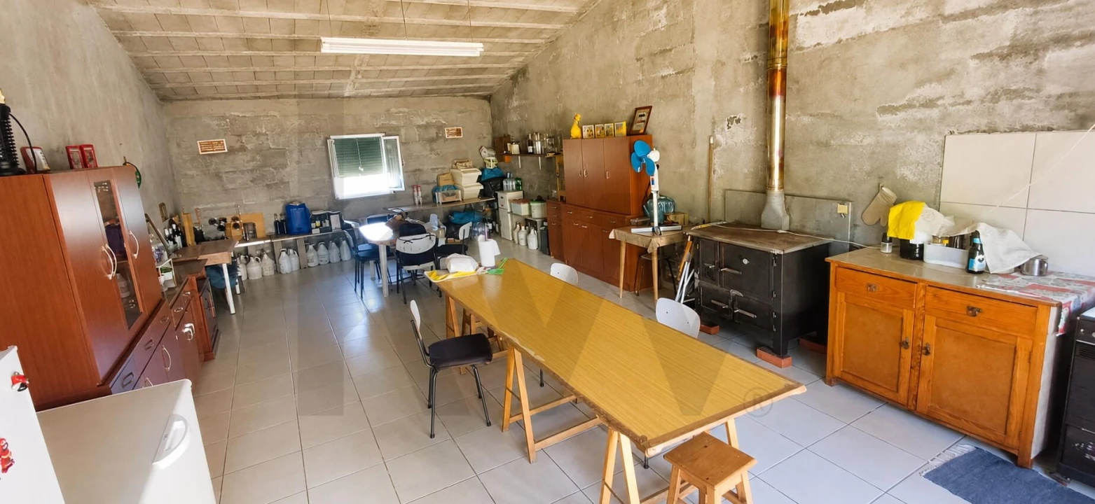 Moradia T4 para Venda em Tabua Foto 27