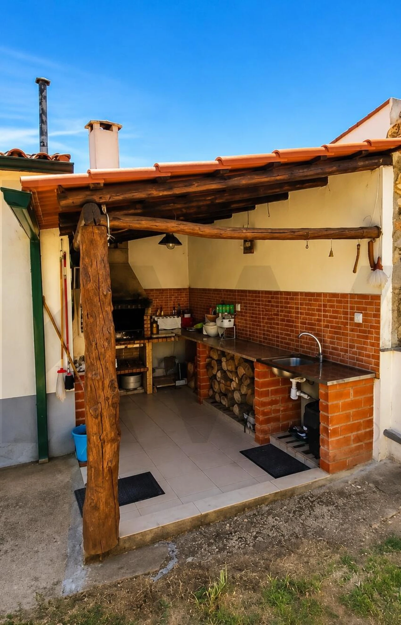 Moradia T4 para Venda em Tabua Foto 26