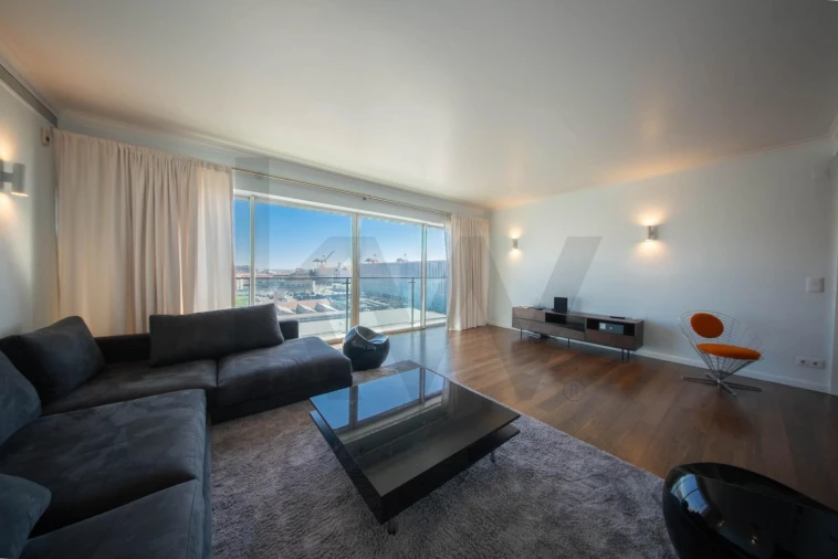 Apartamento T2 para Venda em Alcantara Foto 32