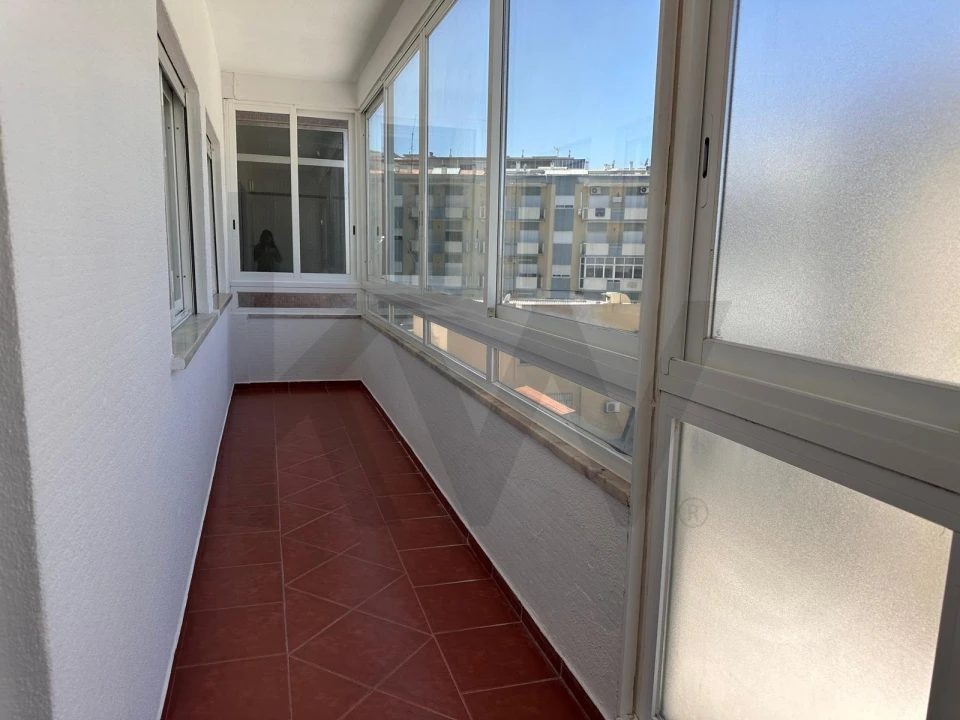 Apartamento T3 para Arrendamento em Almada, Cova da Piedade, Pragal e Cacilhas Foto 11