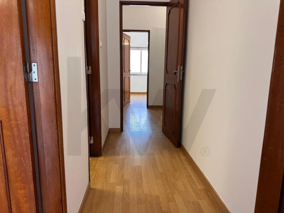 Apartamento T3 para Arrendamento em Almada, Cova da Piedade, Pragal e Cacilhas Foto 5